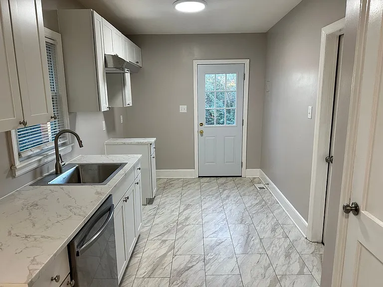 538 Bowman Rd — Photo 3