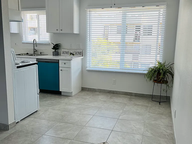 8513 Cedros Ave #2A — Photo 7