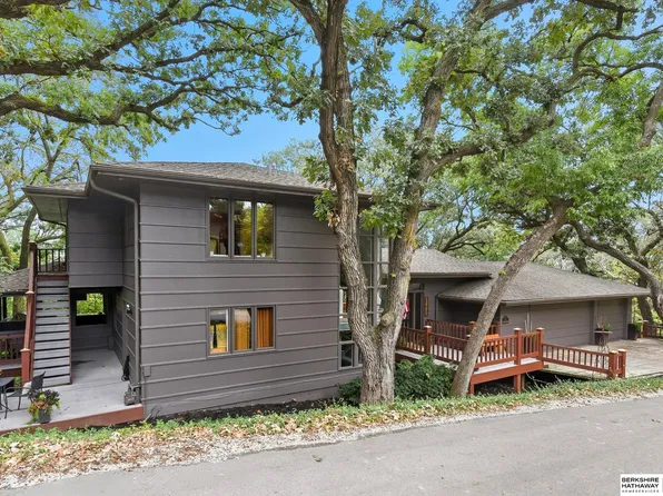 21933 Quail Ridge Cir, Elkhorn, NE 68022