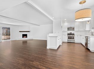 384 16th Pl APT A, Costa Mesa, CA 92627