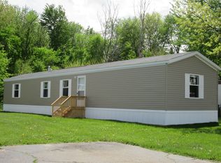 7917 S Circle Dr, Parma, MI 49269