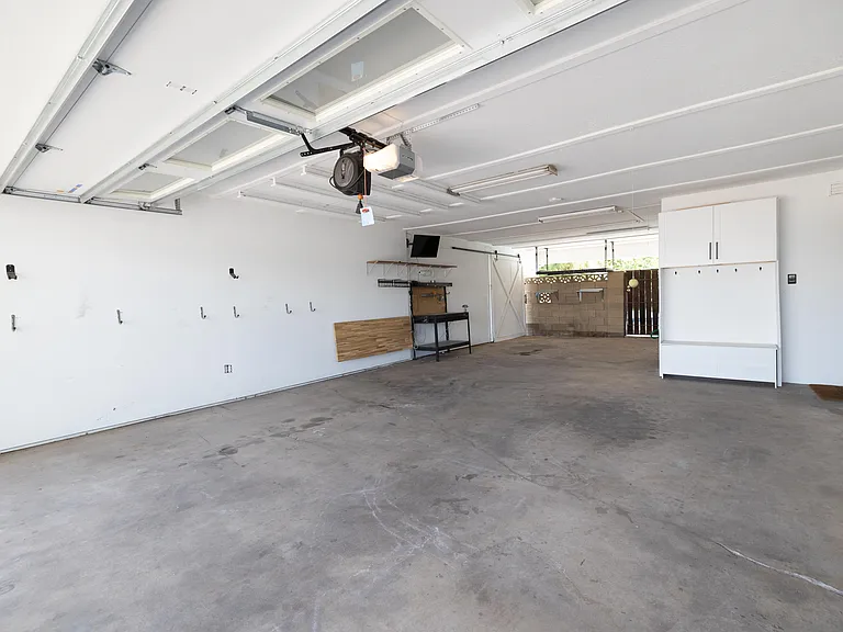 5713 N 3rd St — Photo 36