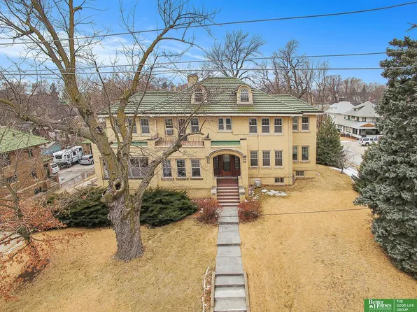 324 N 38th St, Omaha, NE 68131