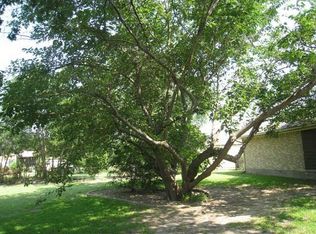 4909 S Country Club Rd, Garland, TX 75043