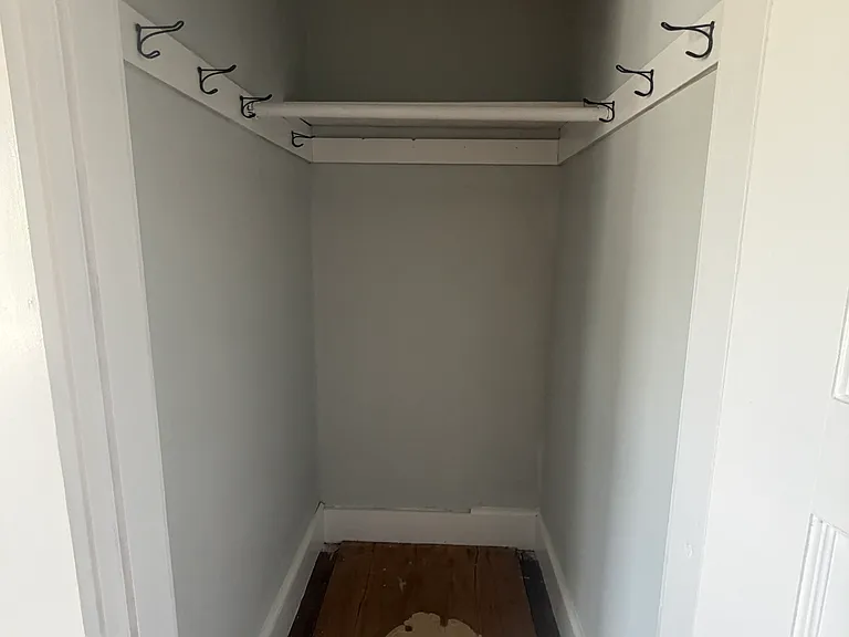 20-22 Florence St #3 — Photo 7