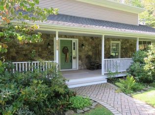 462 Bunn Hill Rd, Vestal, NY 13850