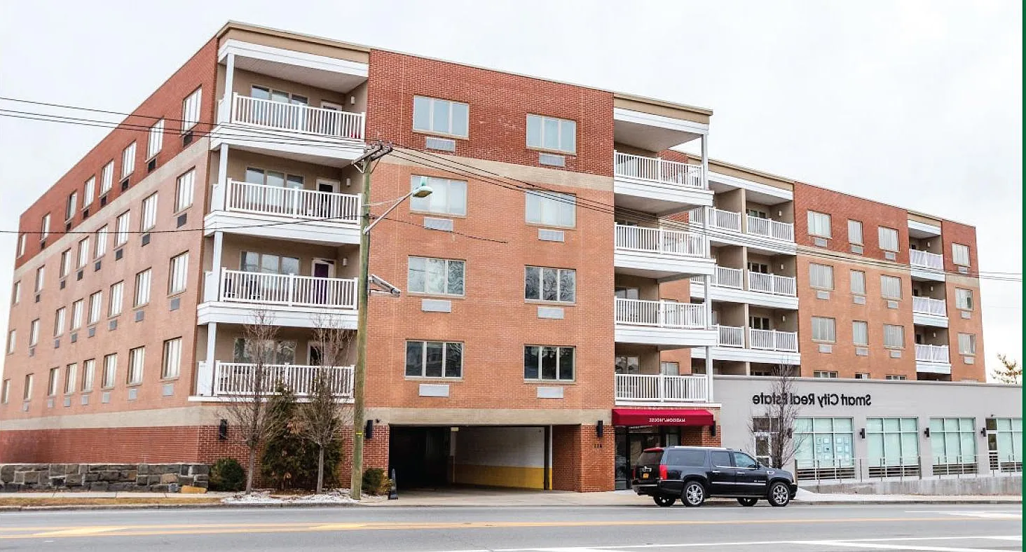 2 bed, 1150 sqft, $3,193 — Photo 1