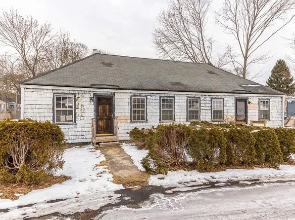 21 - 23 Goodrich Street, Kittery, ME 03904