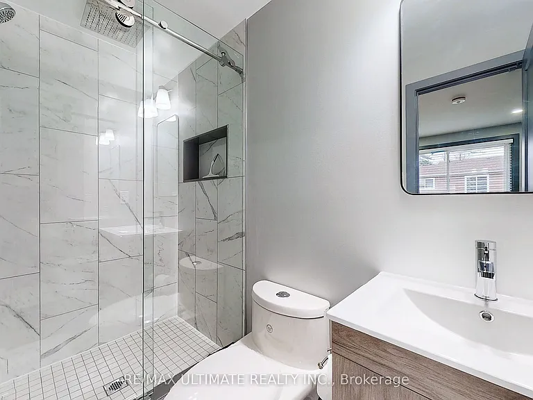 36 Jayfield Rd #UPPER — Photo 24