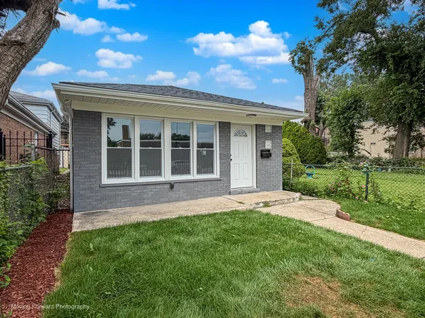 6226 S Elizabeth St, Chicago, IL 60636
