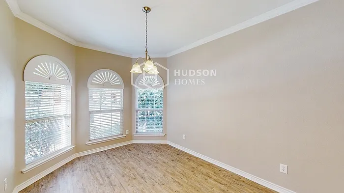1468 Red Wolf Dr — Photo 6
