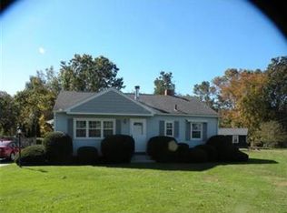 1 Gargon Ter, Southwick, MA 01077