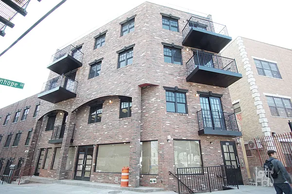 Rented by Lofts and Flats LLC | media 41