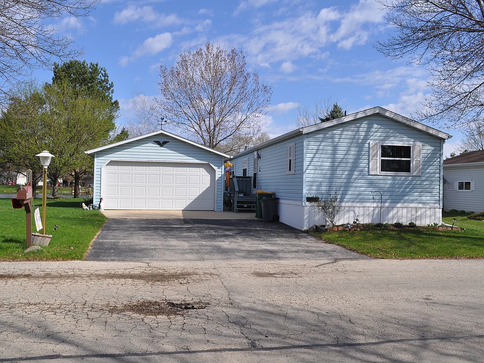 1st image of 110 Twin Lakes Dr