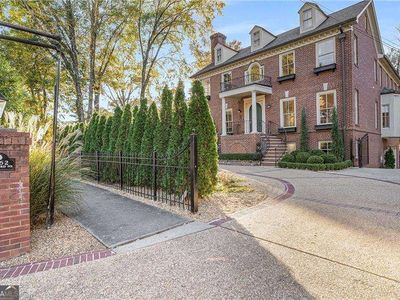 1562 Lenox Rd NE, Atlanta, GA, 30306