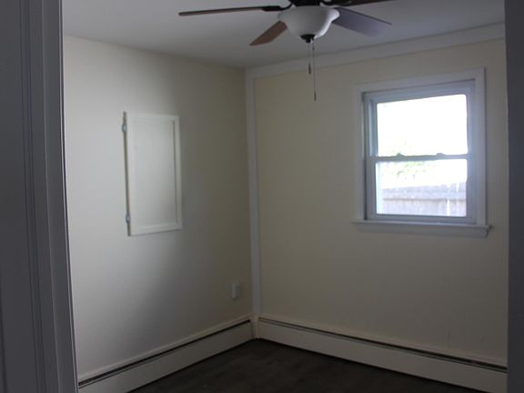 bedroom 9x11