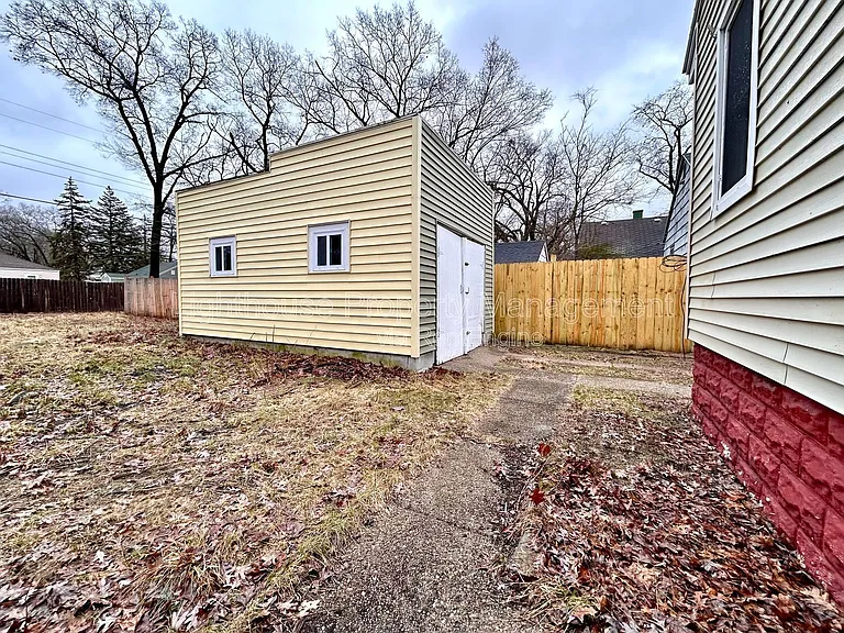2174 Continental St — Photo 31