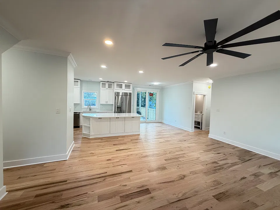 1459 Periwinkle Dr