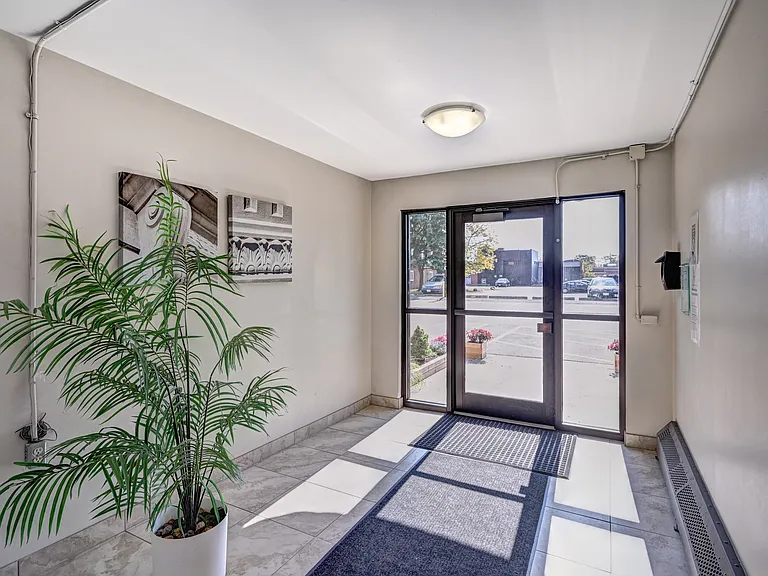 38 Dawson Rd — Photo 5