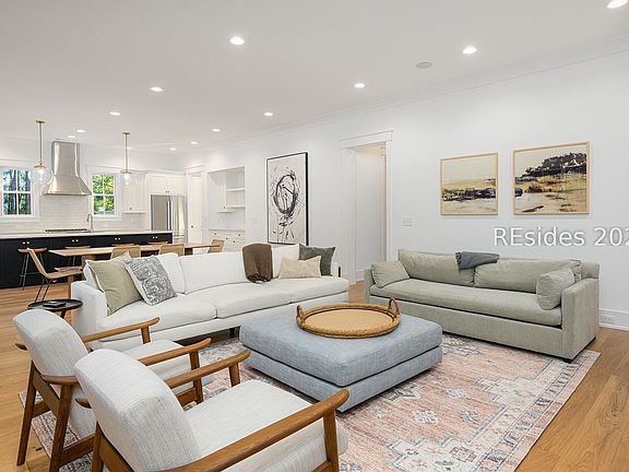 5th image of 172 Vinson Road
