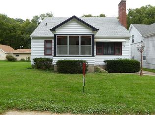 2245 Roosevelt St, Dubuque, IA 52001