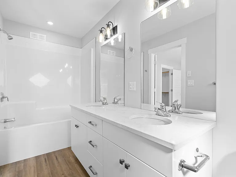 900 Saint Andrews Ln — Photo 25