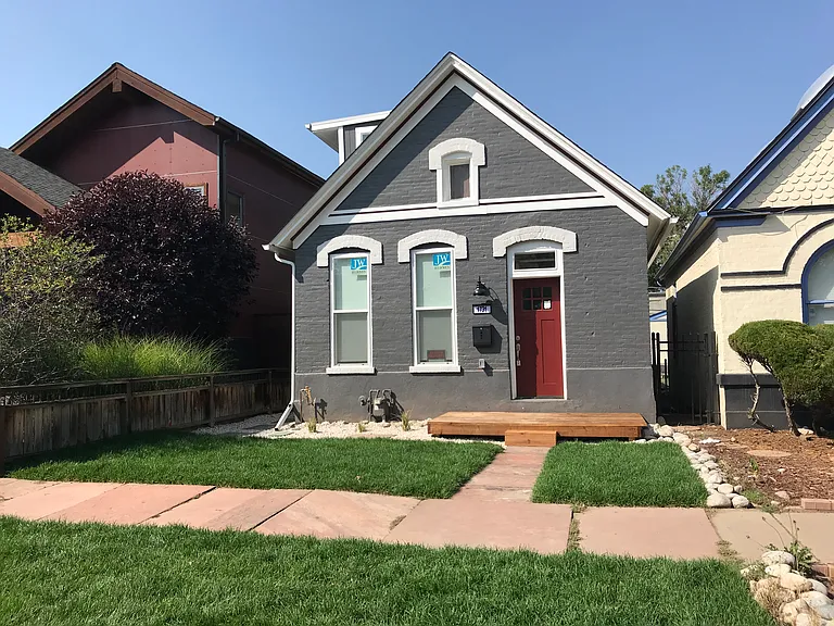1731 N Lafayette St — Photo 1