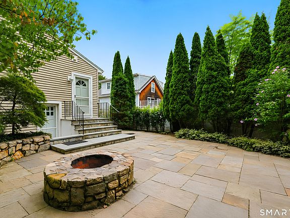 4th image of 22 Lyon Avenue