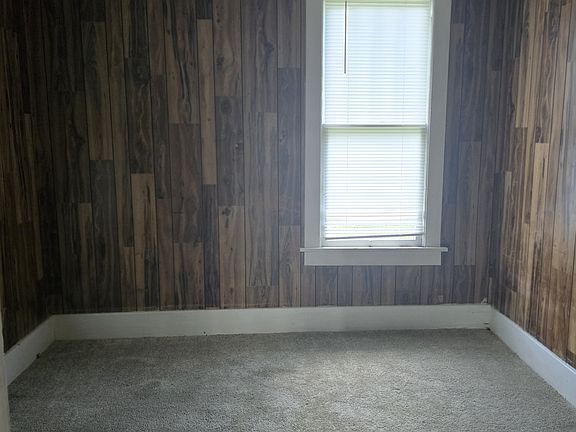 5th image of 214 N 5th St