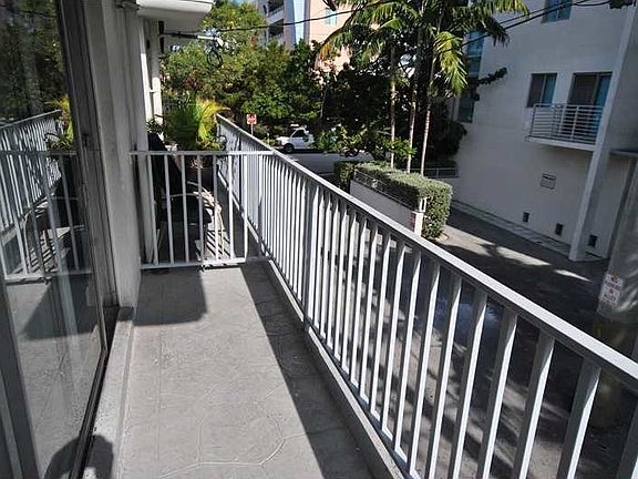 5th image of 7745 Harding Ave APT 20
