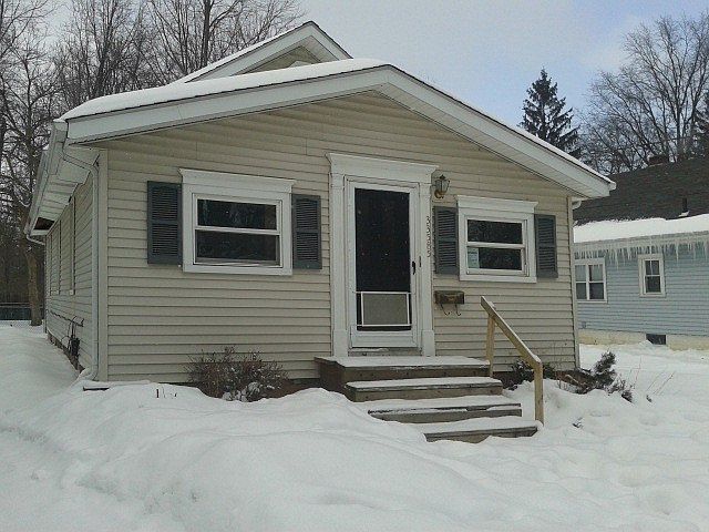 1st image of 33585 Morris Ave