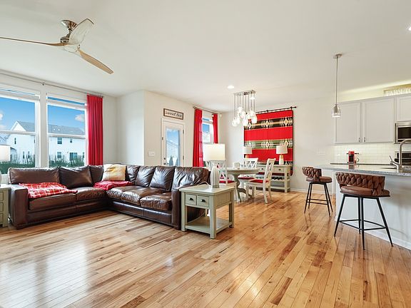 4th image of 2631 McLellan Blvd