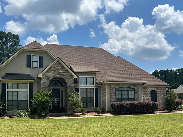 2700 Sweetbriar Blf