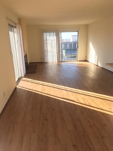 Morning sun brightens up the living room