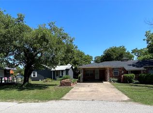 241 E Aurora St, Rhome, TX 76078