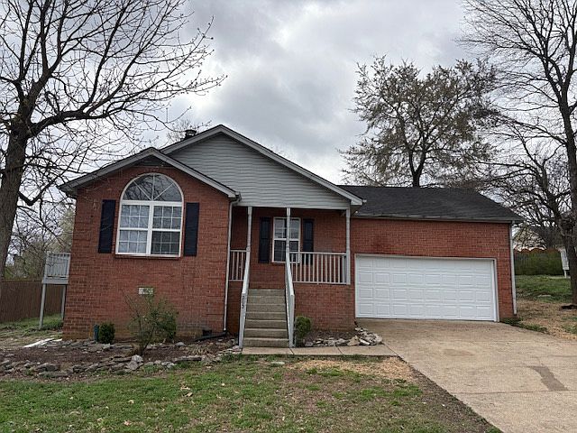 1st image of 203 Lake Forest Dr