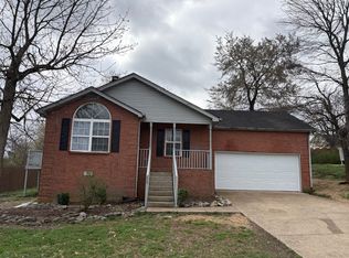 203 Lake Forest Dr, La Vergne, TN 37086