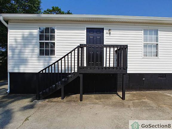 3rd image of 203 Morton Ave #C