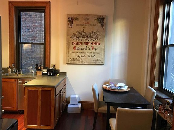 2nd image of 223 W 21st St APT 2L