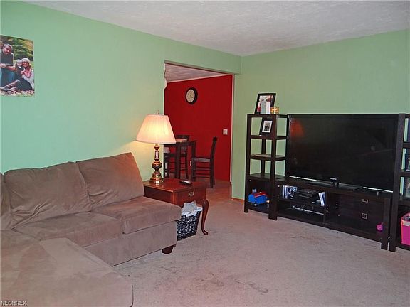 4th image of 1507 Narragansett Blvd