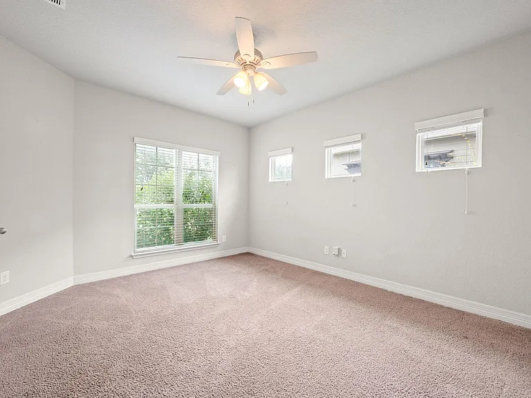 3537 Hurricane Trl — Photo 13