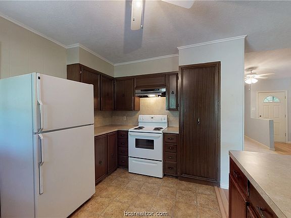 4th image of 4814 Afton Oaks Dr
