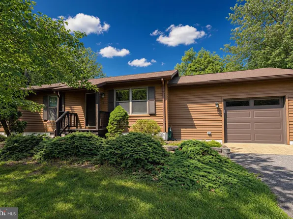 21665 Atalanta St, Lexington Park, MD 20653