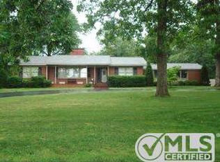 918 W Daugherty Rd, Neosho, MO 64850