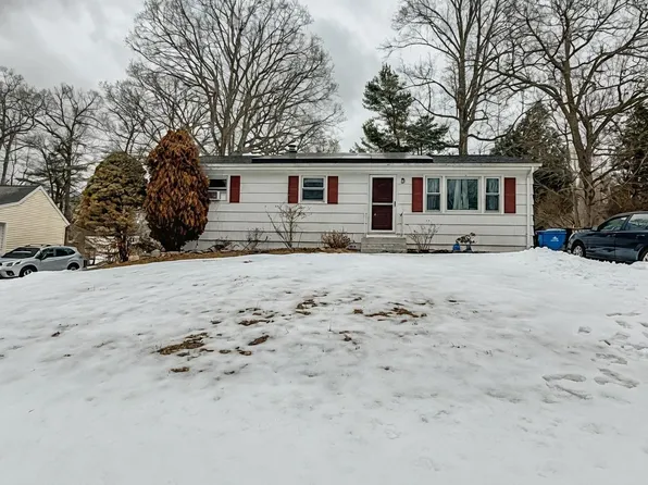 51 Beechwood Road, Montville, CT 06370