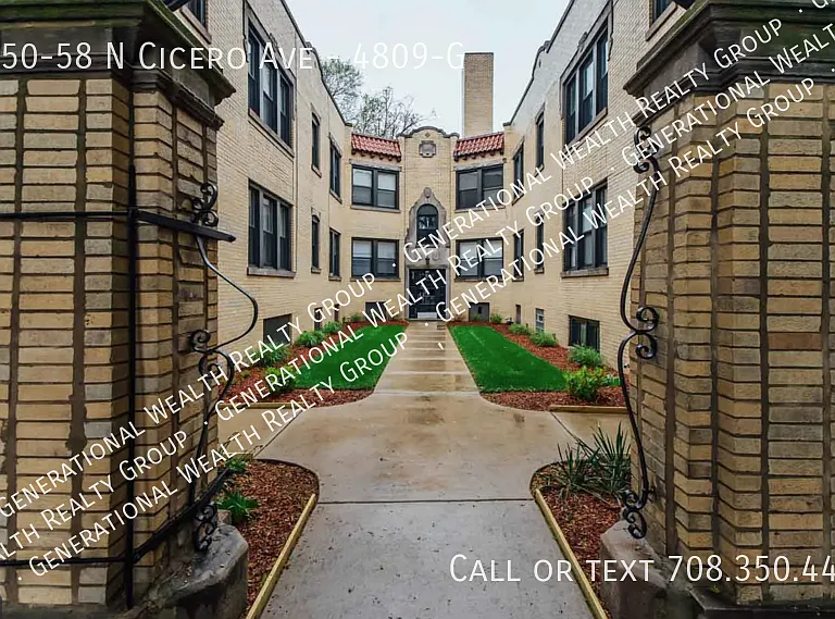4350-58 N Cicero Ave #4809G — Photo 1