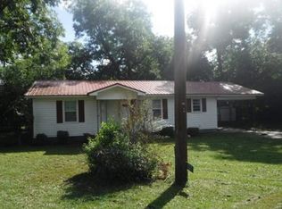 137 Jessup St, Cochran, GA 31014