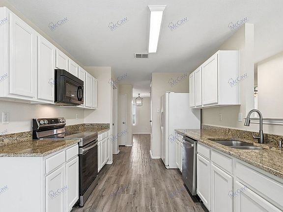 4th image of 2543 Barksdale Dr