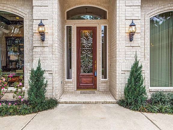 2nd image of 172 W Pines Dr