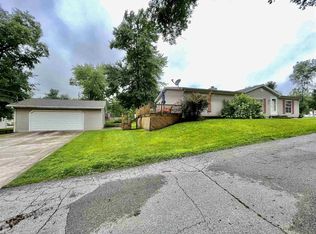 307 W Huntington St, North Webster, IN 46555